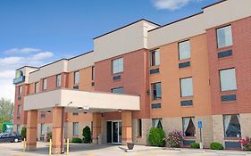 Days Inn By Wyndham Downtown St. Louis